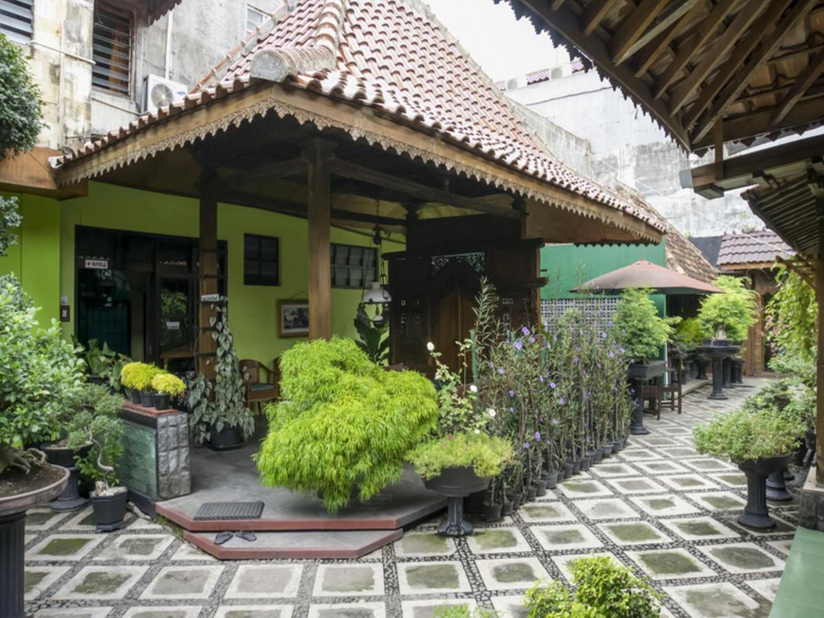 Reddoorz Syariah @ Lempuyangan Hotel Yogyakarta Exterior photo
