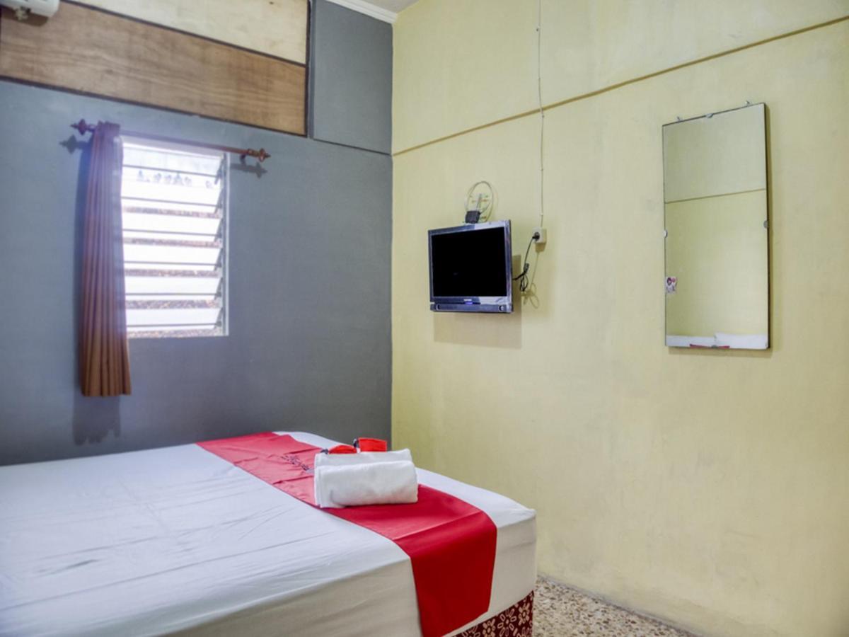 Reddoorz Syariah @ Lempuyangan Hotel Yogyakarta Exterior photo